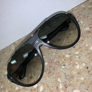 Unisex Aviator sunglasses
